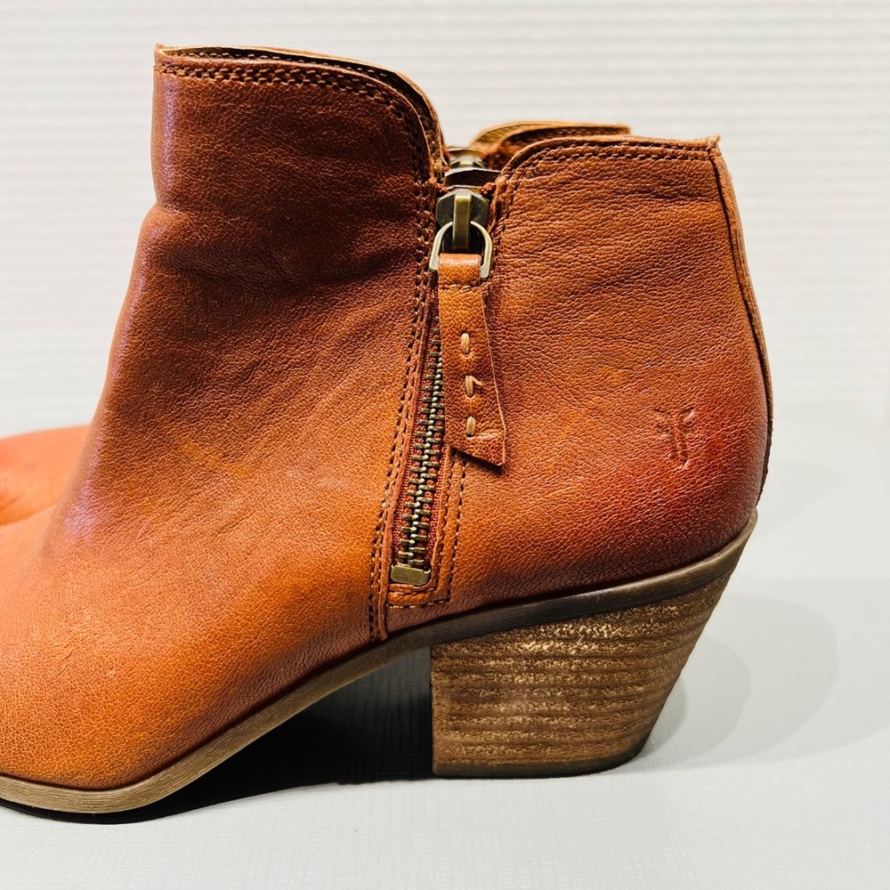 FRYE Ankle Booties Leather upper and inside good preloved condition size 7 M - Picture 5 of 16
